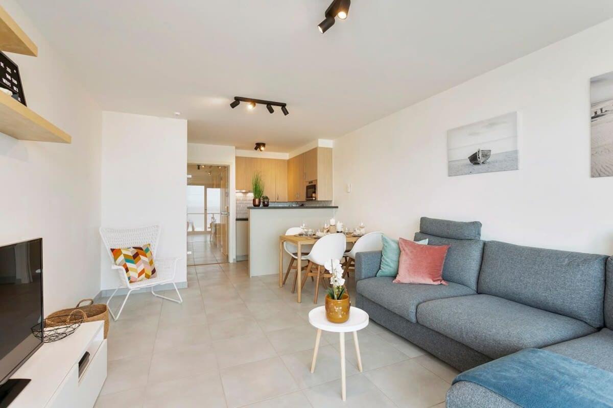 Huswell - Cosy Apartment With Amazing Beach View Остенде Екстериор снимка